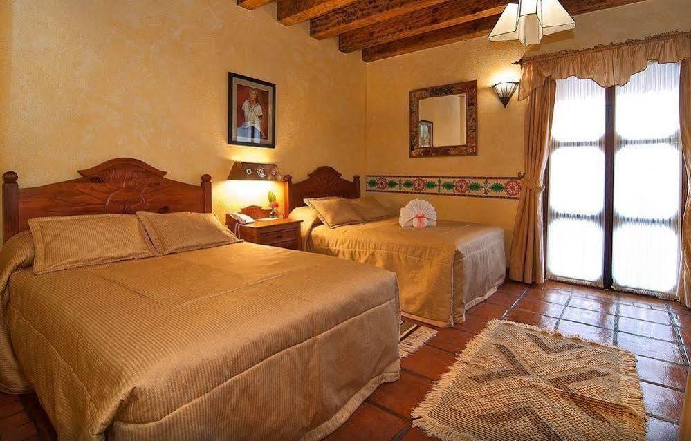 Hotel Pueblo Magico Patzcuaro Luaran gambar